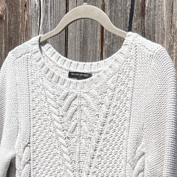 Banana Republic knit tan sweater size small - Picture 6 of 17